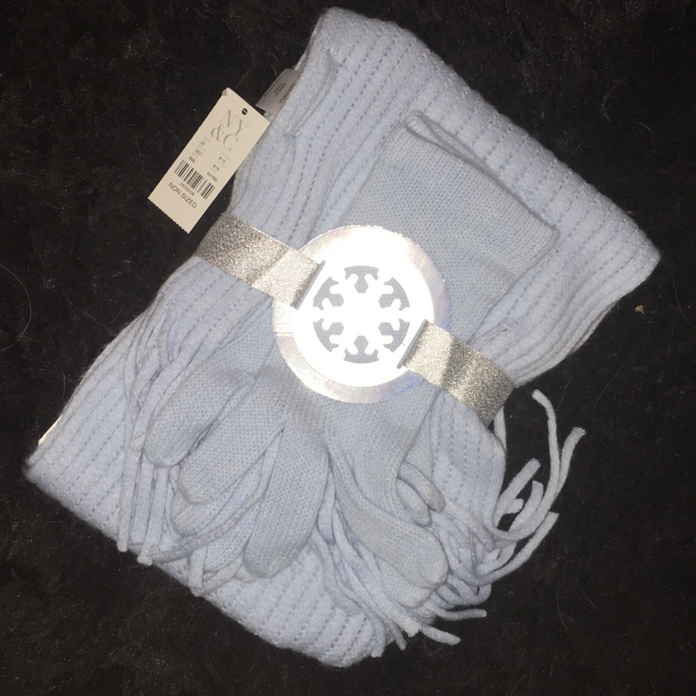 NY&C scarf and glove set